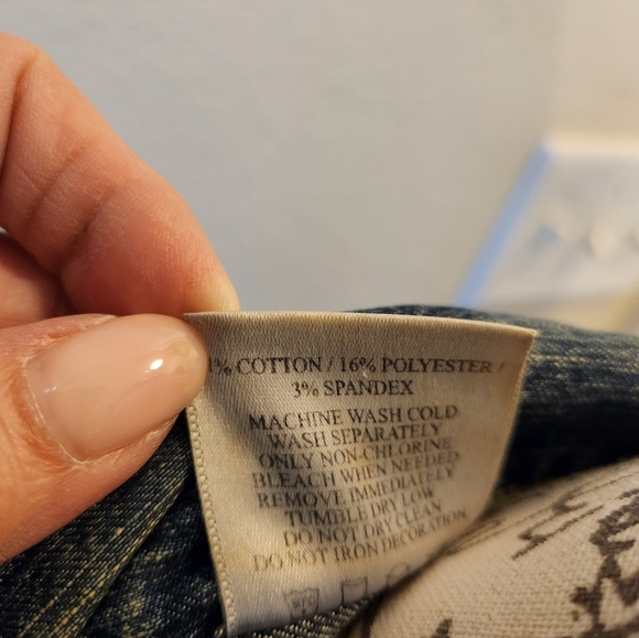 Women's Blue Denim Jean Jacket - Picture 6 of 11